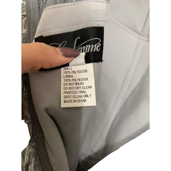 La femme Floral Embroidered Mesh A-Line Gown Silver Size 6 NWT $588 #28053 - Picture 8 of 8